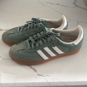 NWOT Adidas Samba Green - Women size 7